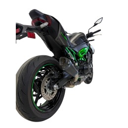 Silencieux Termignoni racing TITANE NOIR - CARBONE  pour Kawasaki Z 900 2024-2025, vue moto 3/*4 arrière Silencieux Termignoni racing TITANE NOIR - CARBONE  pour Kawasaki Z 900 2024-2025, vue moto 3/*4 arrière