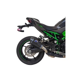 Silencieux Termignoni racing TITANE NOIR - CARBONE  pour Kawasaki Z 900 2024-2025, vue arrière moto et silencieux Silencieux Termignoni racing TITANE NOIR - CARBONE  pour Kawasaki Z 900 2024-2025, vue arrière moto et silencieux