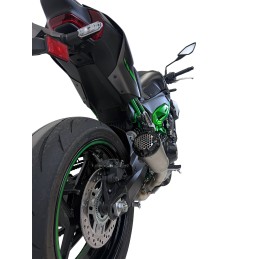 Silencieux Termignoni racing INOX - ALU CNC NOIR pour Kawasaki Z 900 2024-2025, moto 3/4 arrière droit Silencieux Termignoni racing INOX - ALU CNC NOIR pour Kawasaki Z 900 2024-2025, moto 3/4 arrière droit